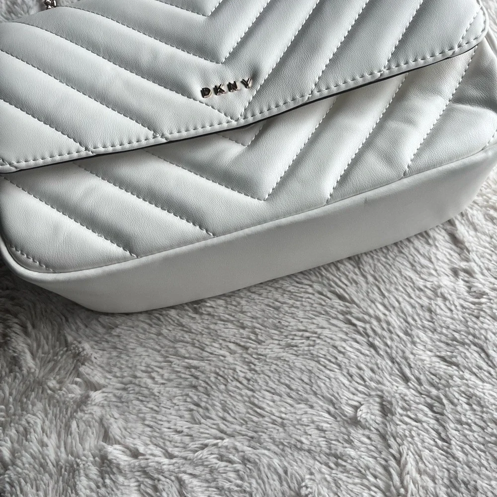 DKNY Cream Quilted Crossbody Bag - Picture 6 of 8